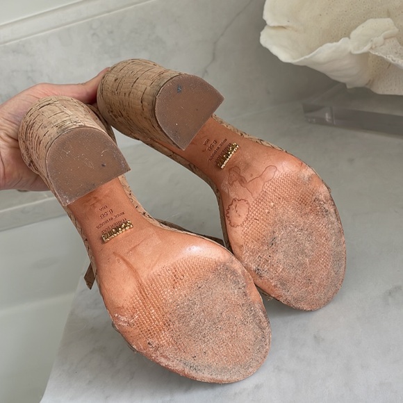 Schutz cork heel 8.5 EUC - Picture 4 of 4